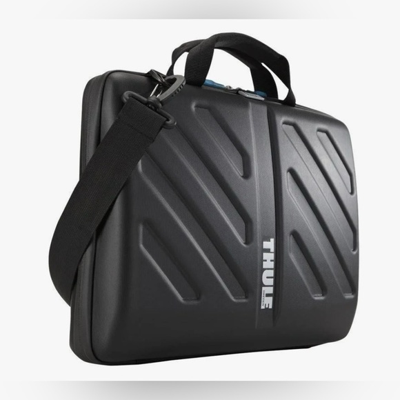 Thule Attaché Laptop Case for 13” MacBook Pro/iPad - Picture 1 of 10